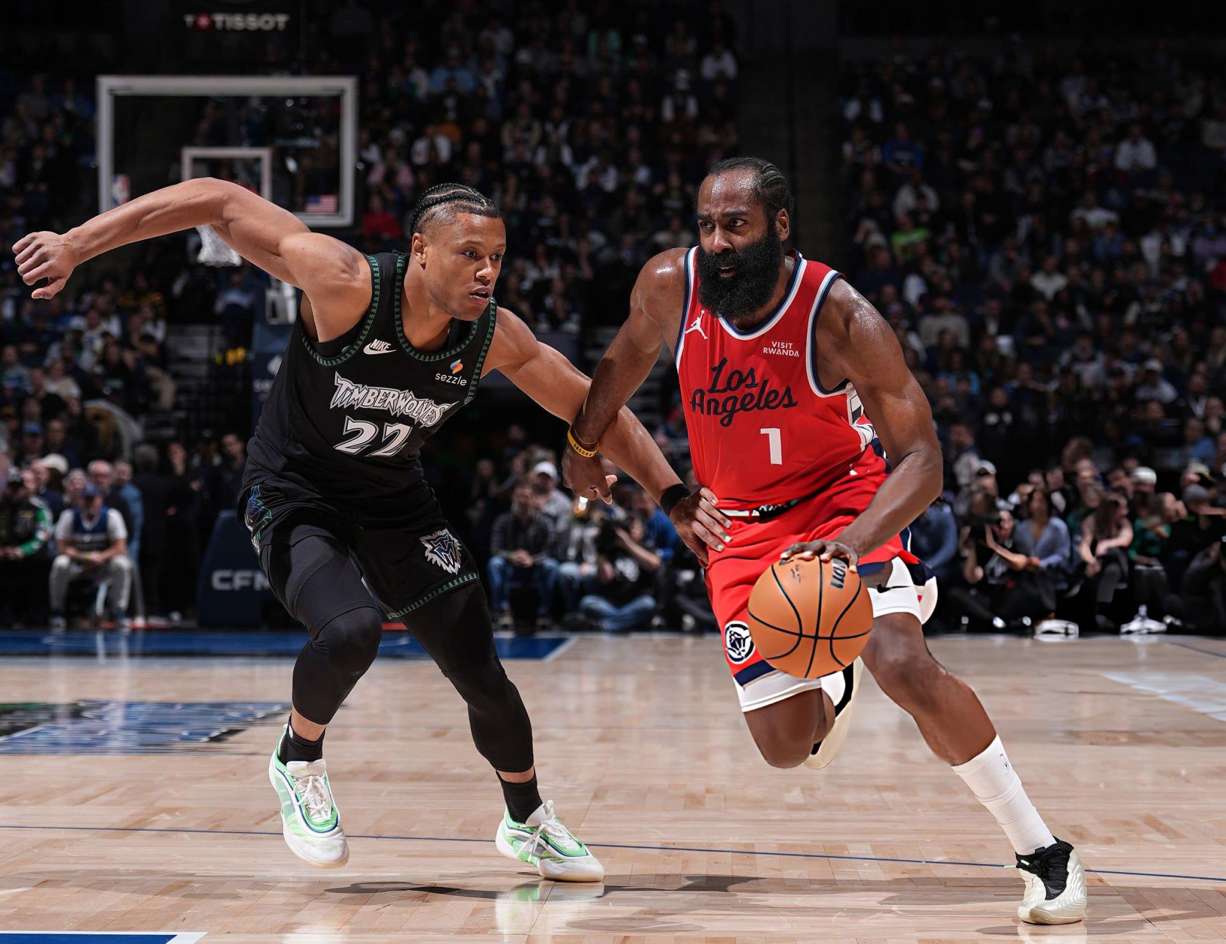 James Harden Faz História e Entra para o Top 10 de Maiores Pontuadores da NBA