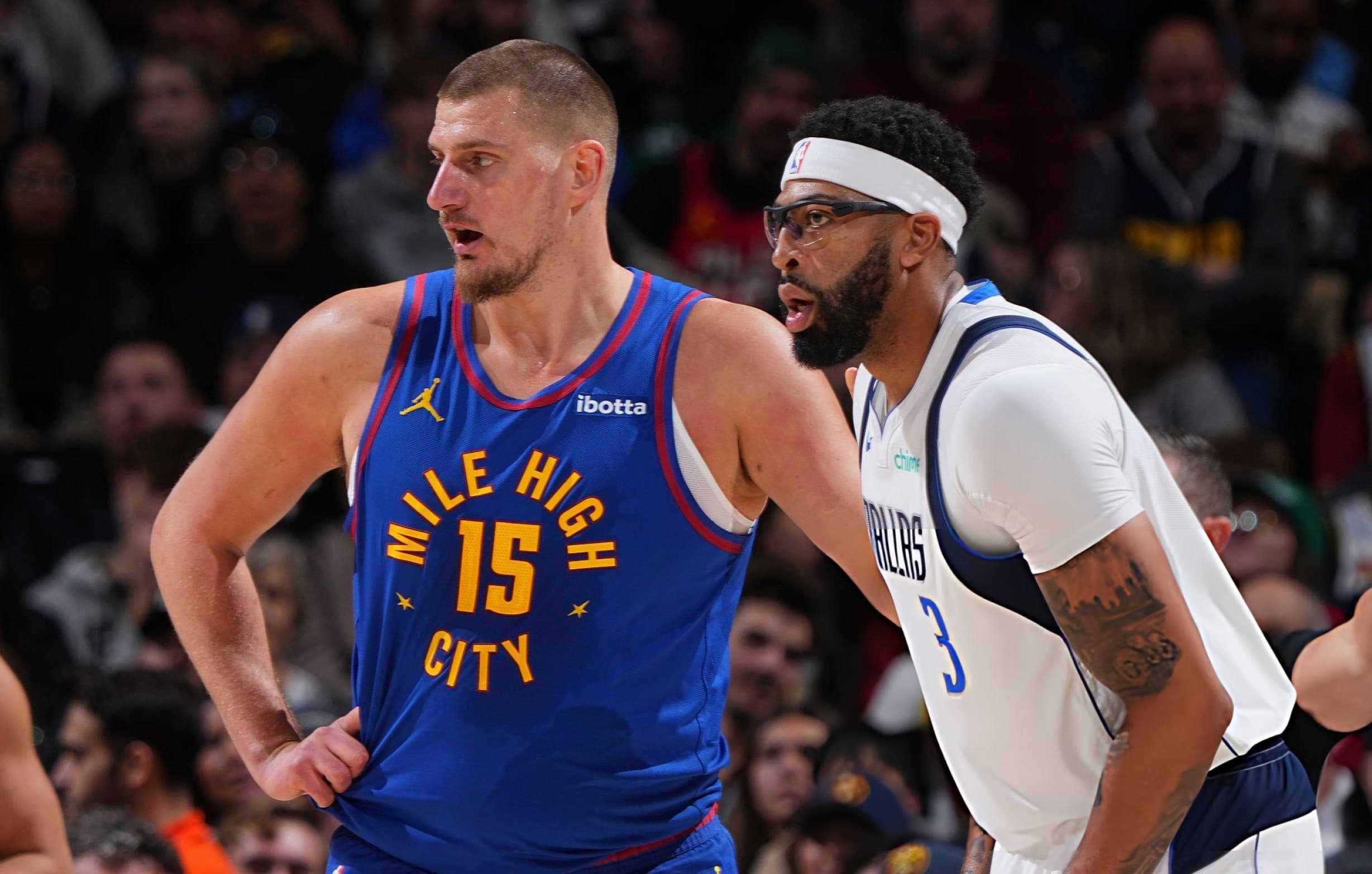 Anthony Davis domina e Mavericks vence Nuggets de Nikola Jokic